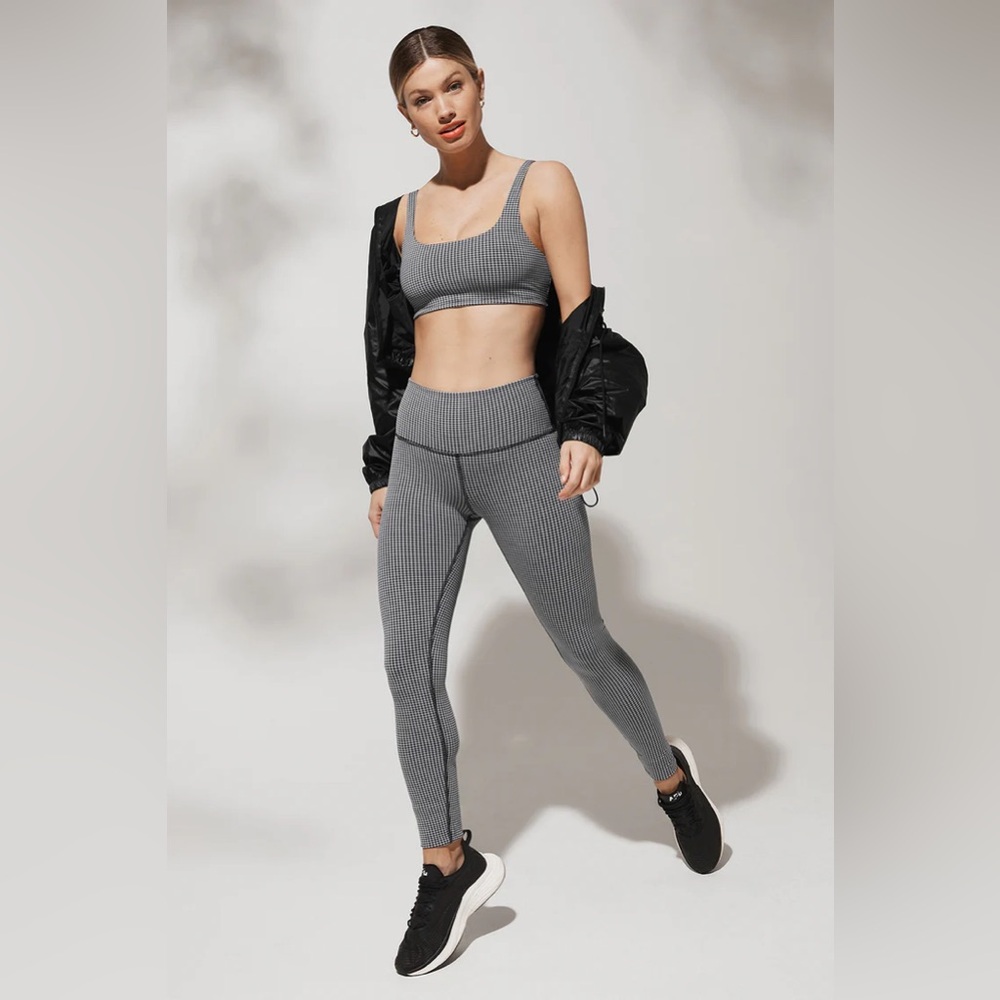 The High-Waist Micro Houndstooth Legging